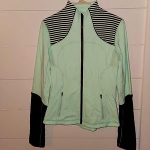 Lululemon jacket size 6